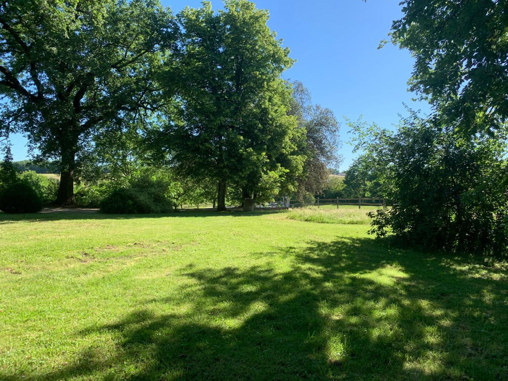 Le Buscagneau Villa Beraut Bagian luar foto
